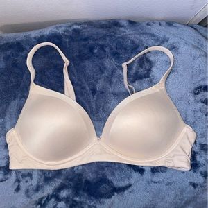Victoria’s Secret no underwire bra